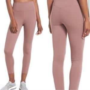 High rise GF leggings